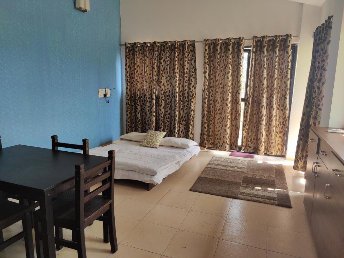Jenjon Karjat Resort - One Bhk Premium Chalet With Optional Swimming Pool Eksteriør bilde
