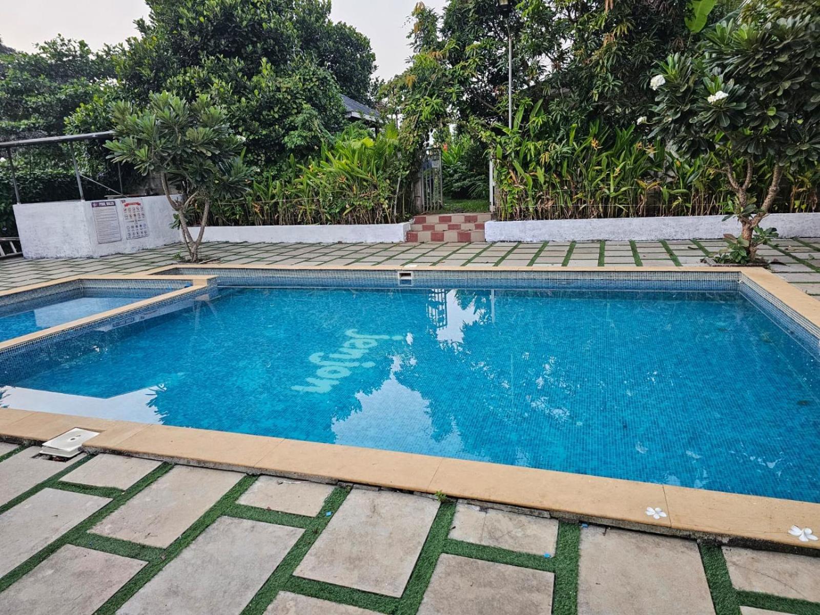 Jenjon Karjat Resort - One Bhk Premium Chalet With Optional Swimming Pool Eksteriør bilde